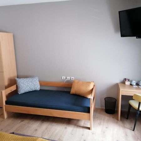 Mon Accommodation Free Parking Nis Luaran gambar