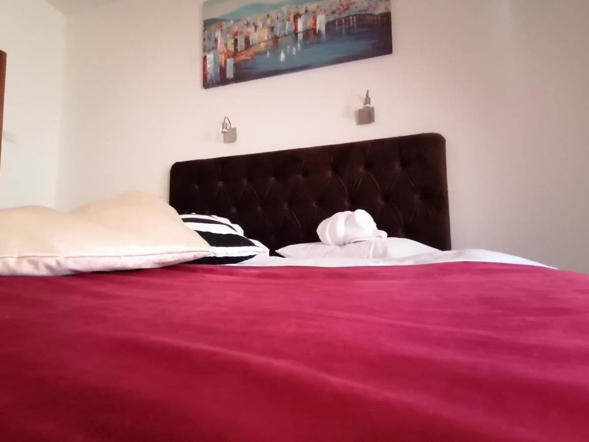 Mon Accommodation Free Parking Nis Luaran gambar