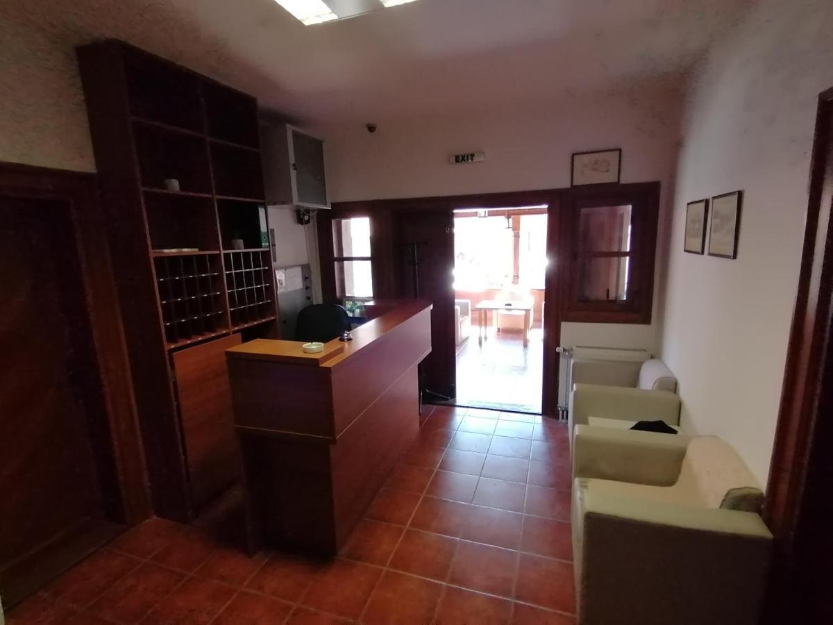 Mon Accommodation Free Parking Nis Luaran gambar