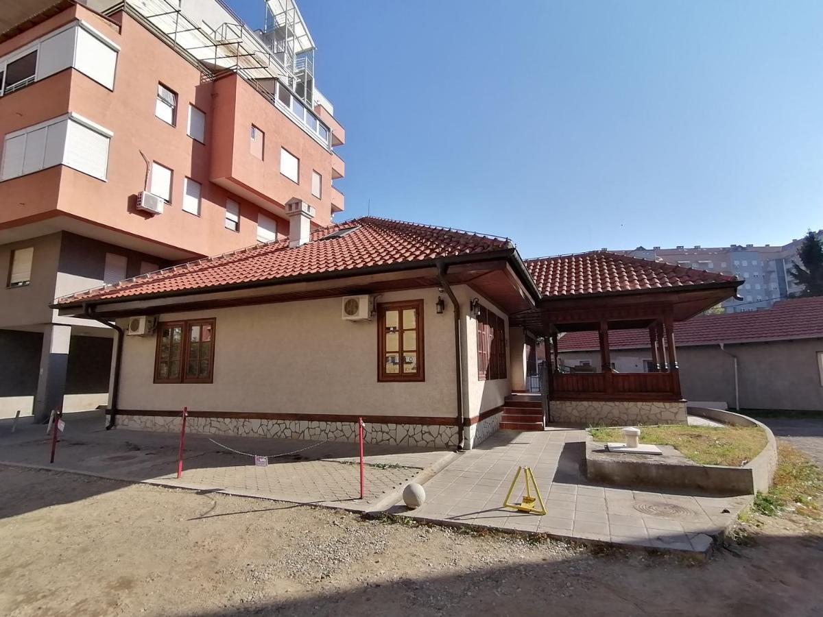 Mon Accommodation Free Parking Nis Luaran gambar