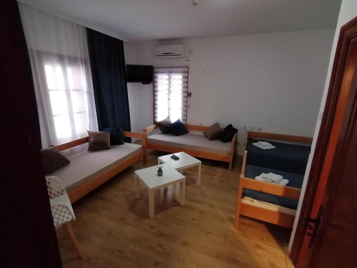 Mon Accommodation Free Parking Nis Luaran gambar