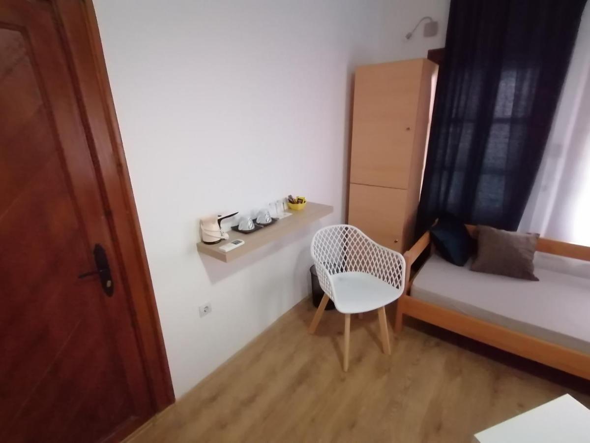 Mon Accommodation Free Parking Nis Luaran gambar