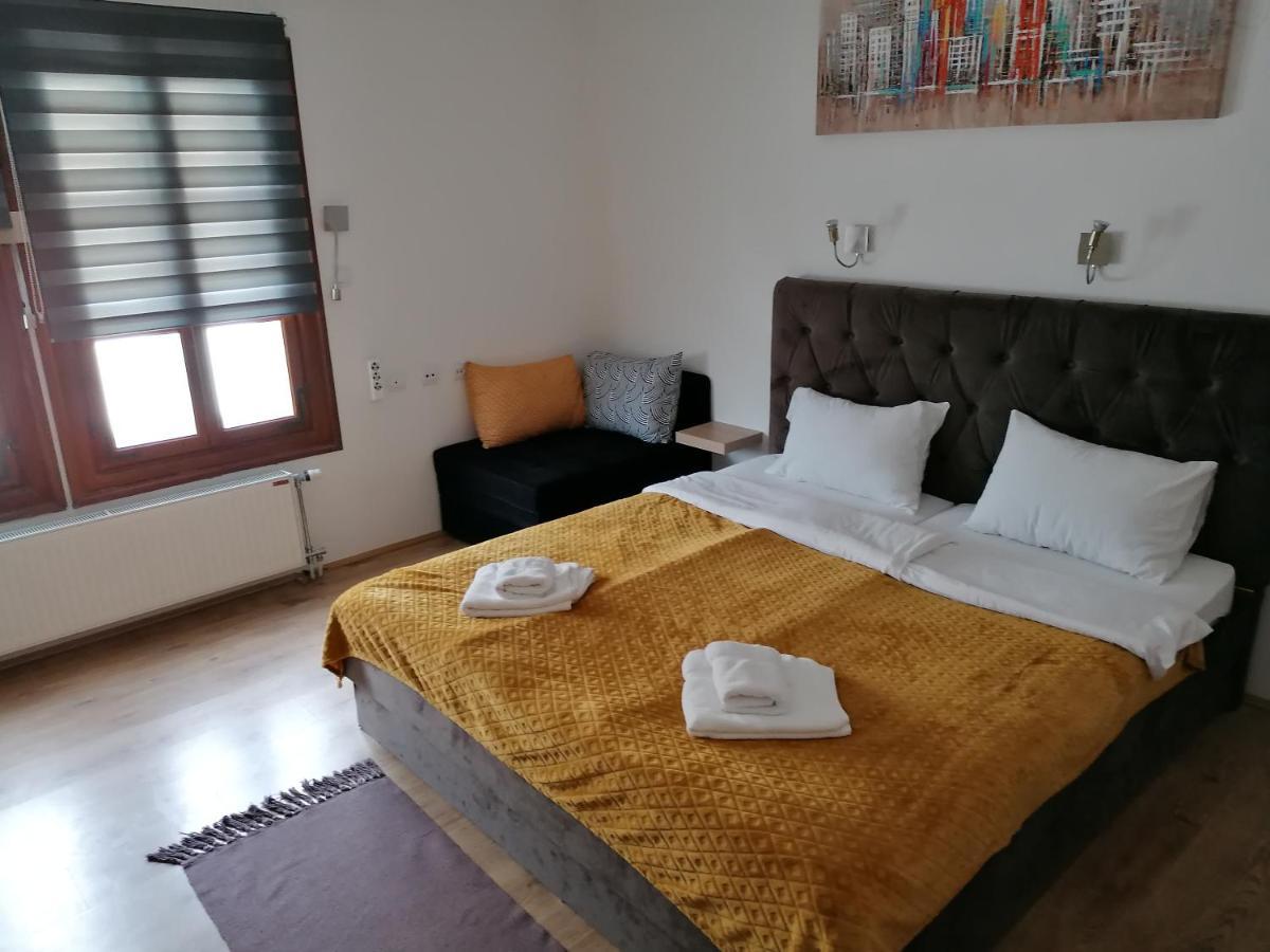 Mon Accommodation Free Parking Nis Luaran gambar